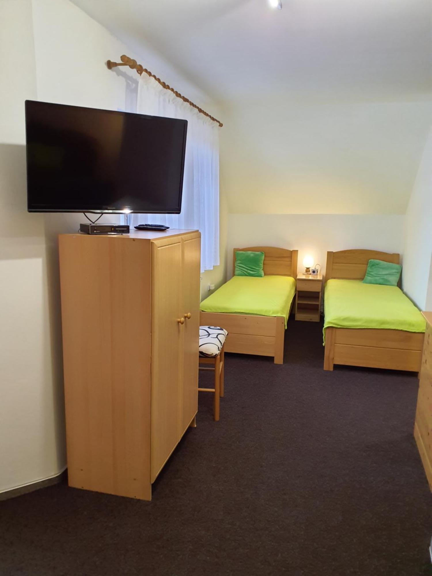 Apartmany - Privat Pacholik Рокитнице над Ийзероу Екстериор снимка